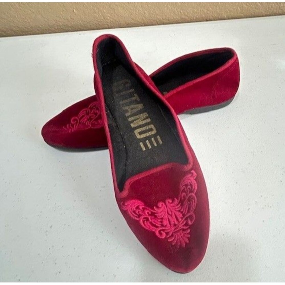 Gitano Women's Size 7M Shoes Burgandy Velvety Comfort Fashion Flats Loafers